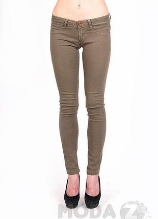 Брюки bershka 5266/184/505 женск. хаки 40 (67 948)