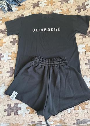 Костюм oliagarho