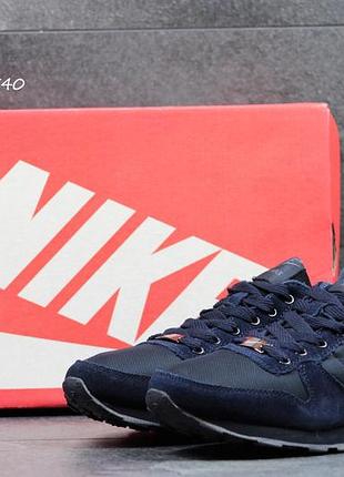 Кросівки nike розпродаж