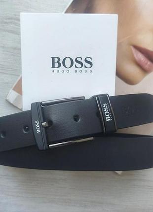 Чоловічий шкіряний ремінь hugo boss у коробці