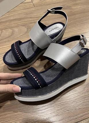 Preppy босоніжки жіночі на платформі