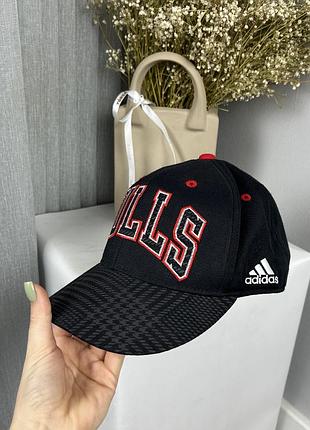 Оригінальна унісекс кепка adidas bulls