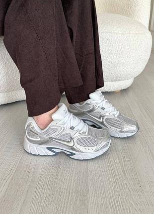 Кросівки жіночі nike v5