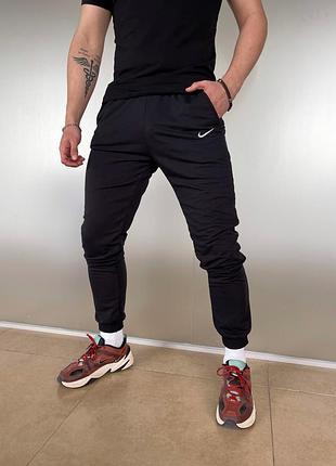 Спортивні штани чоловічі чорні nike найк весняні літні m