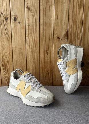 Світлі кросівки кеди взуття new balance 327