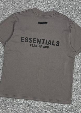 Футболка fog essentials тишка фог эссеншелл fear of god унисекс мужская женская премиум футболка с большим логотипом на спине графит, s