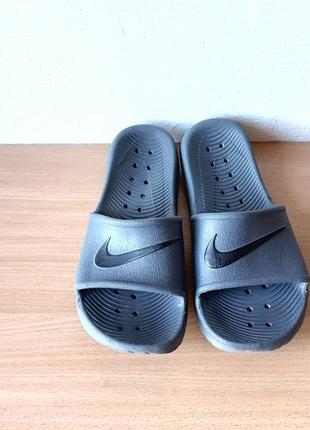 Чудові шльопанці сланці тапки nike kawa shower slides m8w9/38р. устілка 24 см.