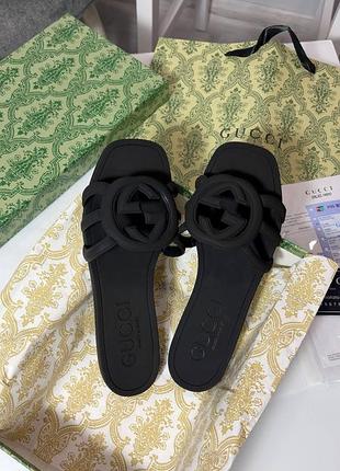 Шльопанці gucci