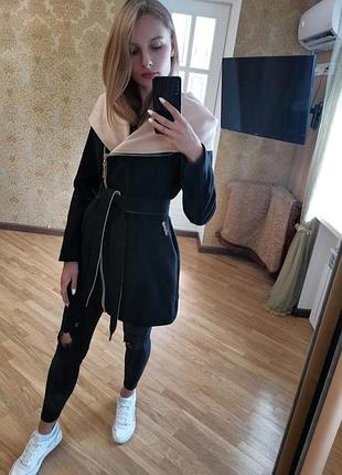 Пальто женское из кашемира.