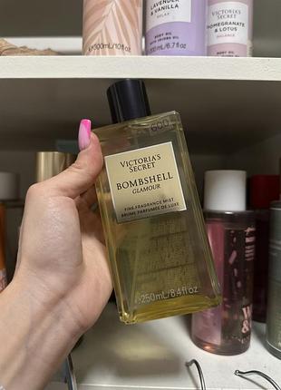Victoria’s secret boomshell glamour