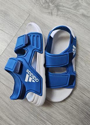 Босоніжки adidas