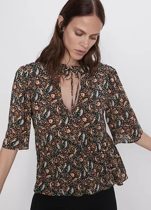 Блуза в индийский принт бохо zara