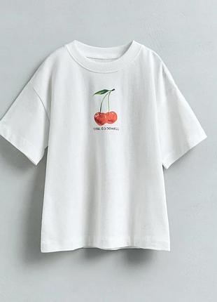 Детская белая футболка с короткими рукавами и принтом вишней🍒🍒🍒🫠