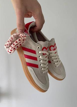 Кроссовки женские adidas spezial valentine's day