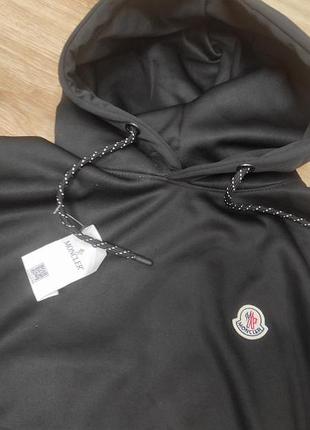 Костюм на мужчину moncler