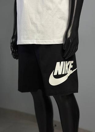 Шорти nike