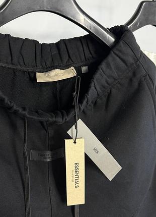 Шорти essentials 6