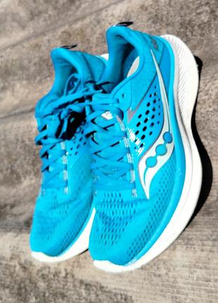 Кроссовки женские для бега saucony р. 40, 5.