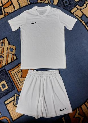 Костюм лёгкий подростковый 146-158 см.nike dri fit р