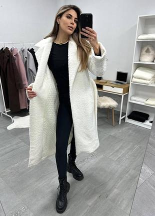 Женское пальто из букле, с утеплителем 48-50, молочный