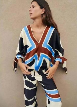 Блуза сатиновая свободного кроя zara