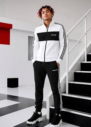 Чоловічий спортивний костюм adidas premium якості + 2 пари шкарпеток у подарунок, стильна та зручна модель