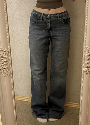 Буткат джинси levis