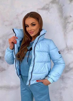 Женская куртка с нашивкой (наполнитель силикон 200) блакитна, 44
