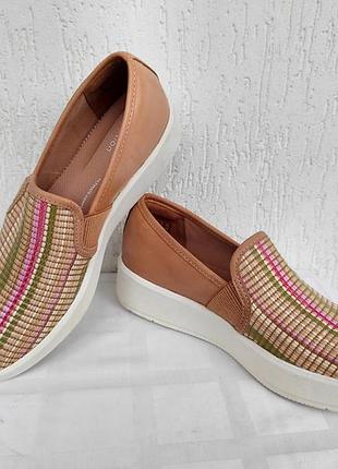 Брендовие кожанние, суперлегкие мокасини clarks collection р.39