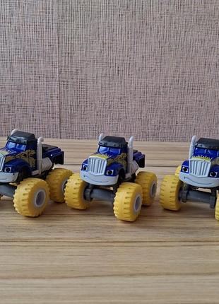 Металеві машинки блиск і чудо машинки blaze & the monster machines