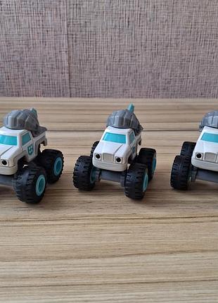 Металеві машинки блиск і чудо машинки blaze & the monster machines
