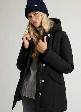 Пуховая парка от woolrich на хс-с