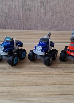 Металеві машинки блиск і чудо машинки blaze & the monster machines