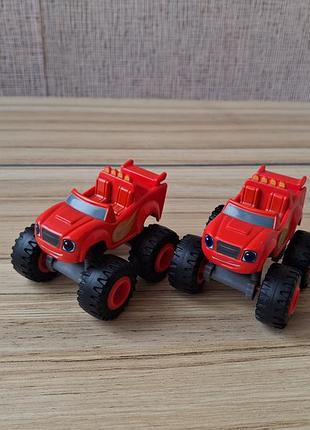 Пластиковые машинки блеск и чудо машинки blaze &amp; the monster machines