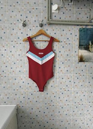 Спорт боди levis.