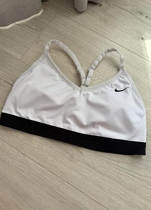 Топ nike dry fit