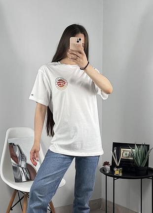 Футболка від tommy hilfiger 4