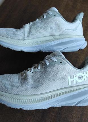 Легкие текстильные беговые кроссовки hoka clifton 9 на сетке на стопу 27,5-28 см 8