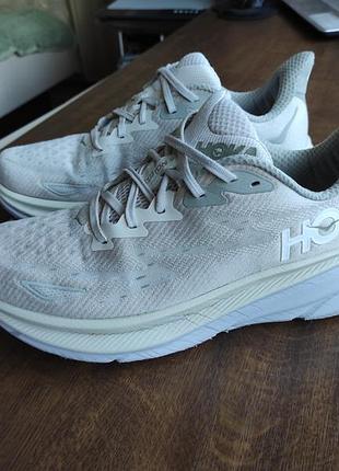 Легкие текстильные беговые кроссовки hoka clifton 9 на сетке на стопу 27,5-28 см