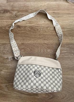Гарна літня сумочка, з принтом м. від бренду: м.