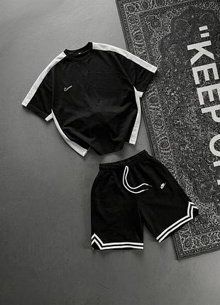 Чоловічий спортивний комплект nike premium якості, стильна та зручна модель