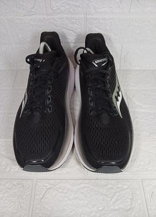 Мужские беговые кроссовки saucony guide 17 в цвете «black/shadow», 46(45)р.