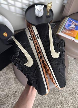 Nike md runner 2 black beige 3