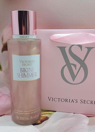 Парфюмированный мист для тела и волос bikini shimmer victoria’s secret.
оригинал из сша