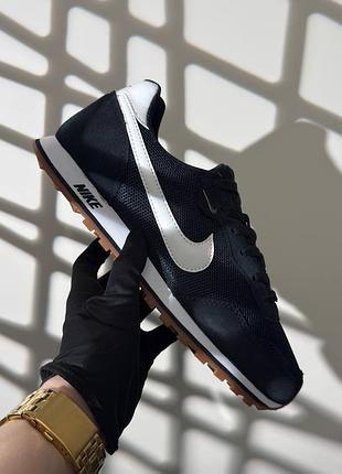 Nike md runner 2 black white 4