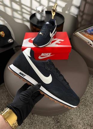 Nike md runner 2 black white 9
