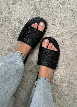 Жіночі шльопанці брендові slippers black чорні шкіряні літні повсякденні шльопанці бренд 36 - 41