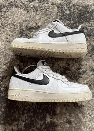 Продаю кросівки nike air force 1