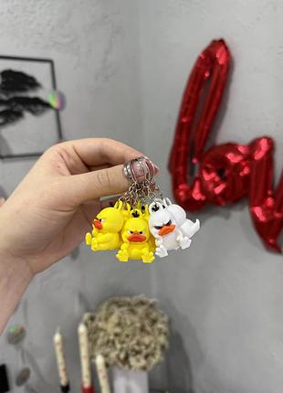 Брелок недовольне каченя