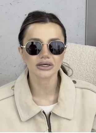 Сонцезахисні окуляри